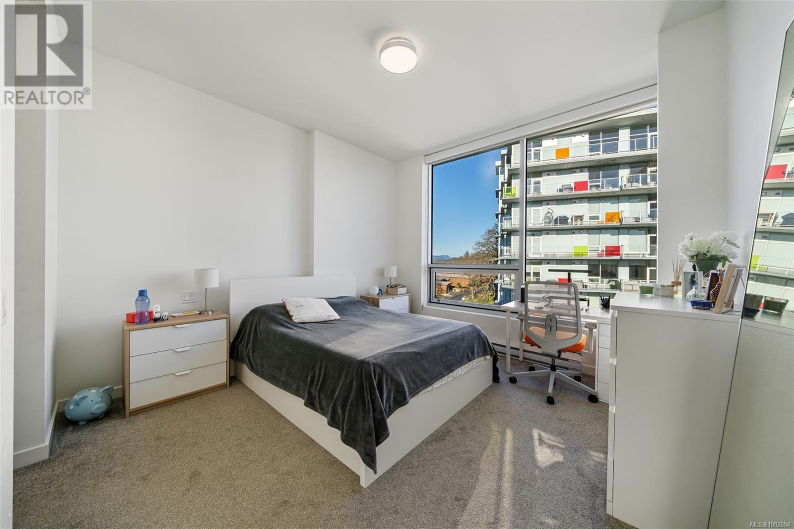 #805 4009 RAINBOW HILL LANE - Image 25
