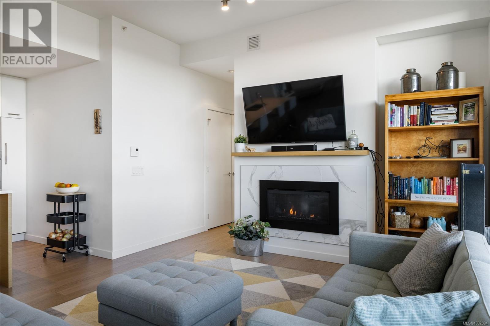 #805 4009 RAINBOW HILL LANE - Image 15
