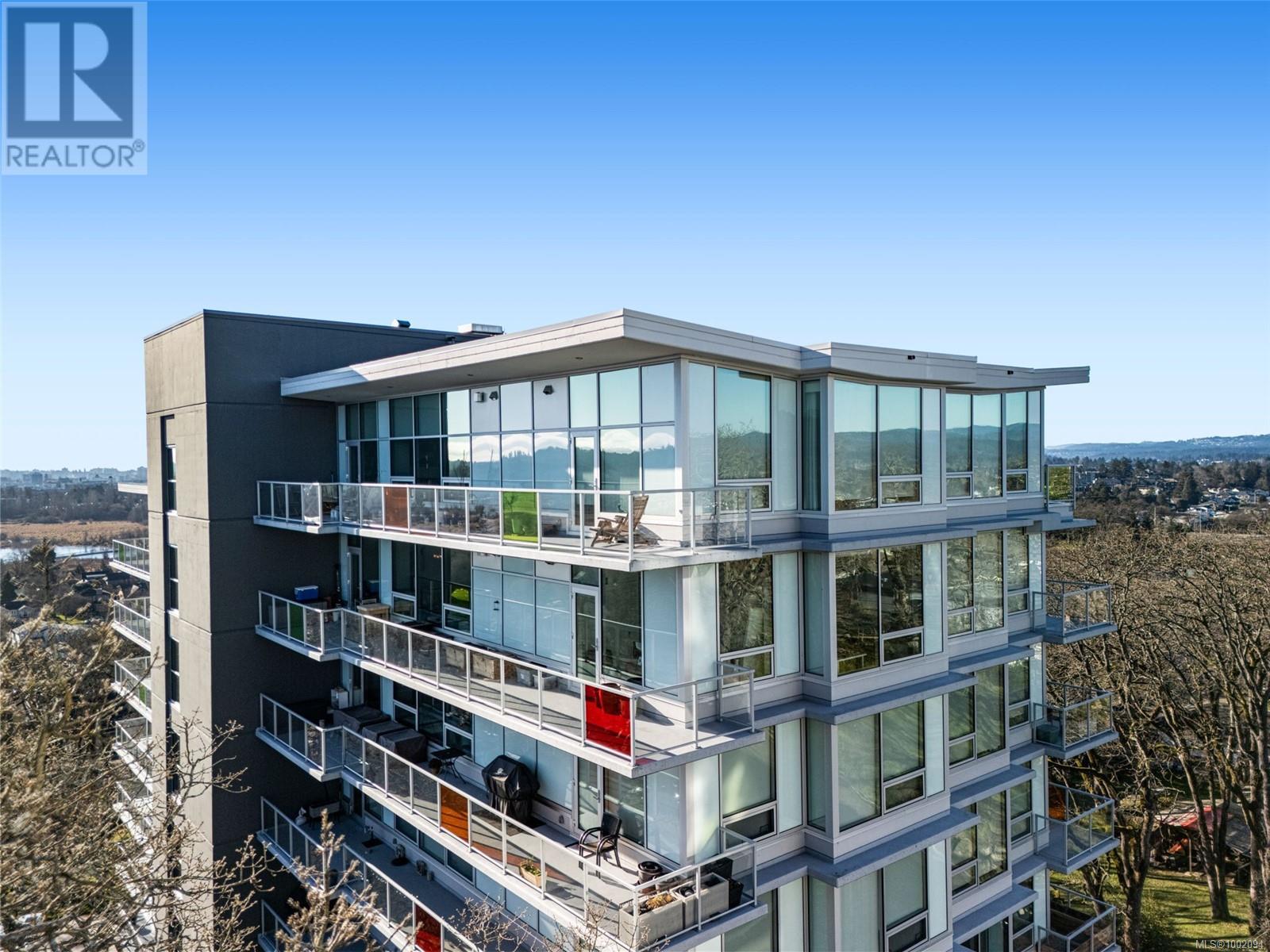 #805 4009 RAINBOW HILL LANE - Image 1