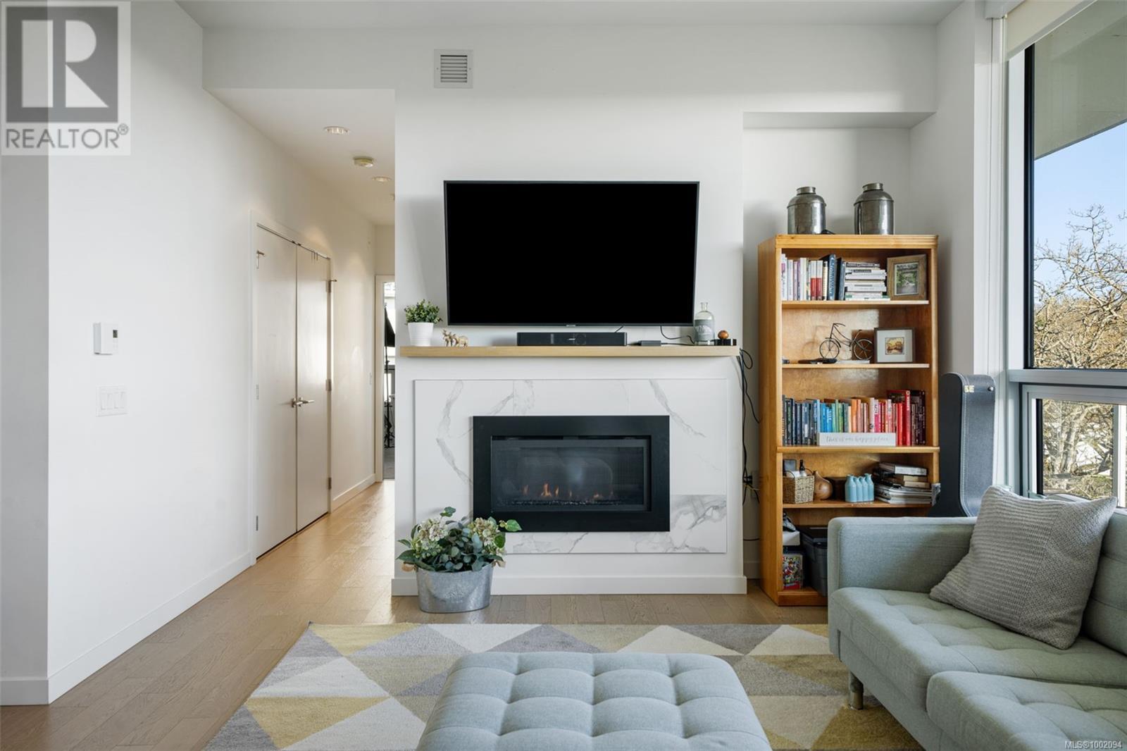 #805 4009 RAINBOW HILL LANE - Image 16