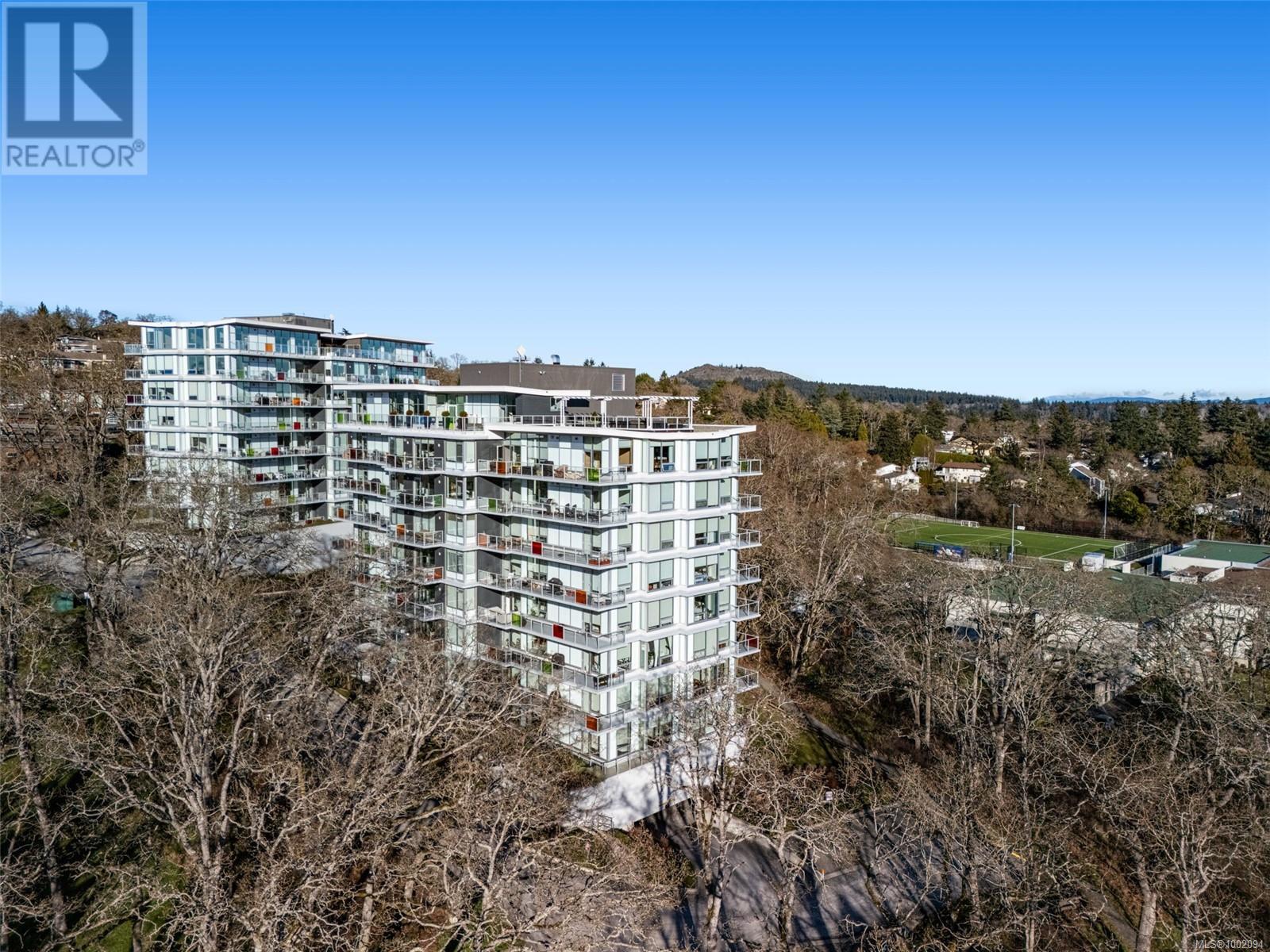#805 4009 RAINBOW HILL LANE - Image 44