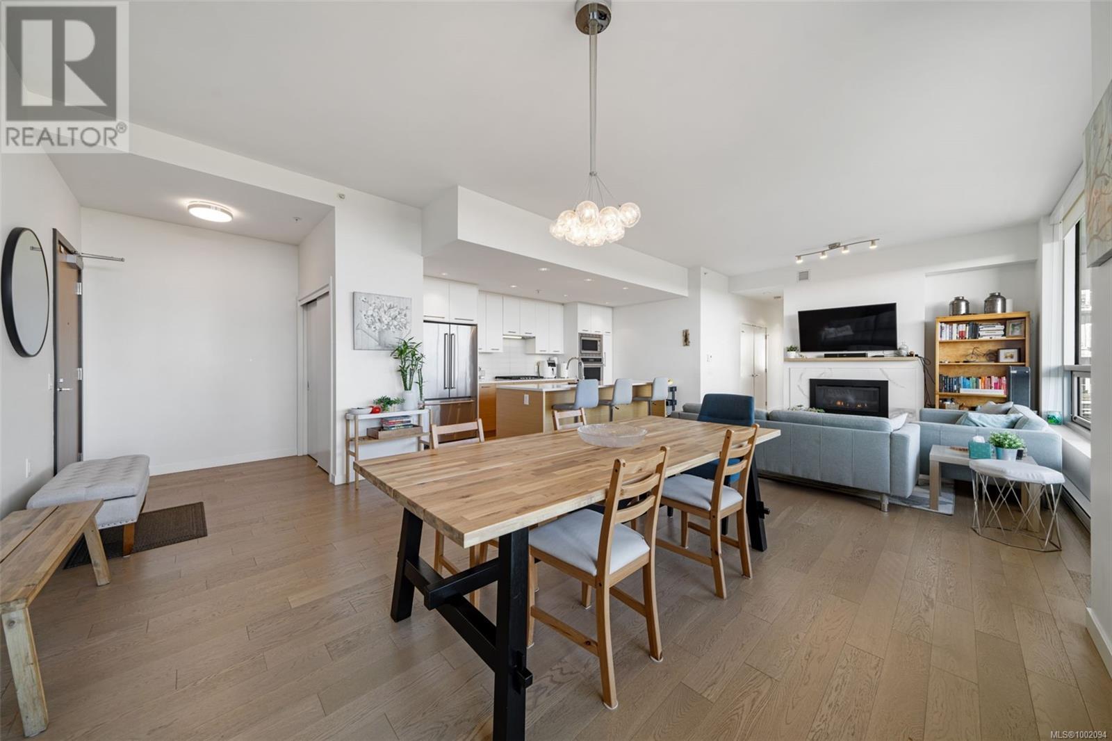 #805 4009 RAINBOW HILL LANE - Image 18