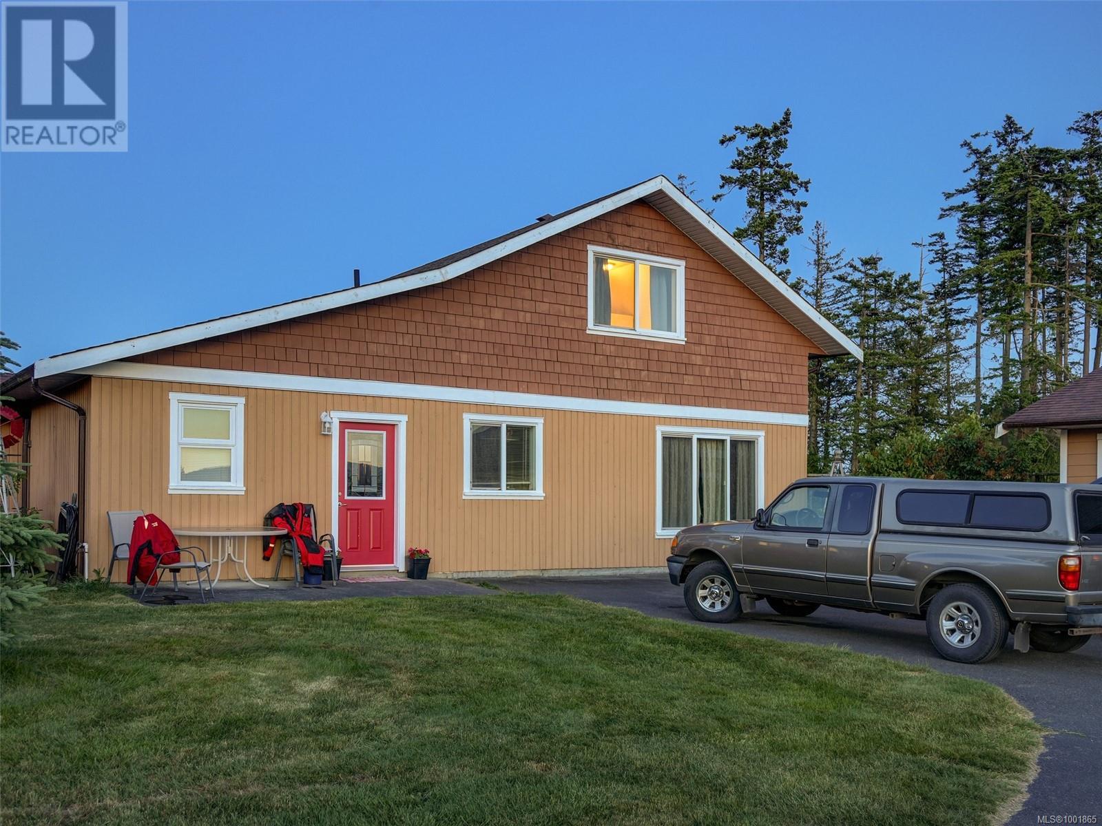 3191 Martindale Rd, Central Saanich, British Columbia