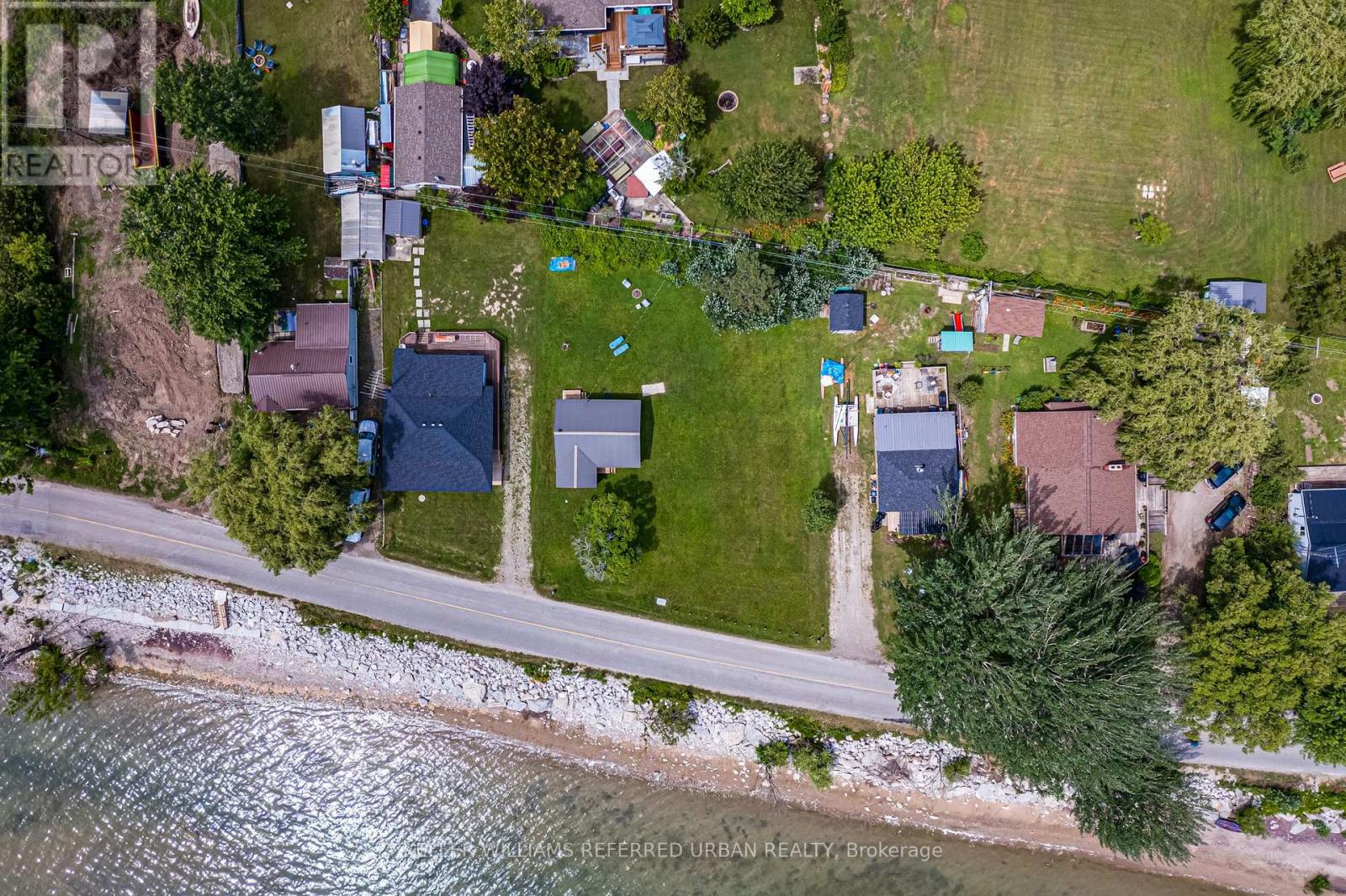 845 LAKESHORE ROAD - 27