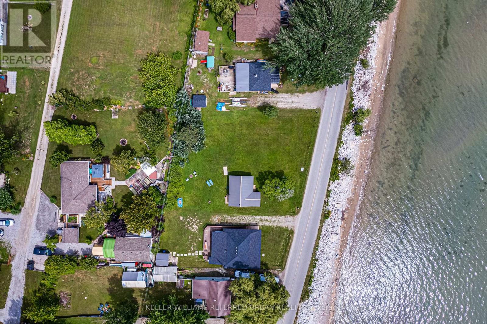 845 LAKESHORE ROAD - 30
