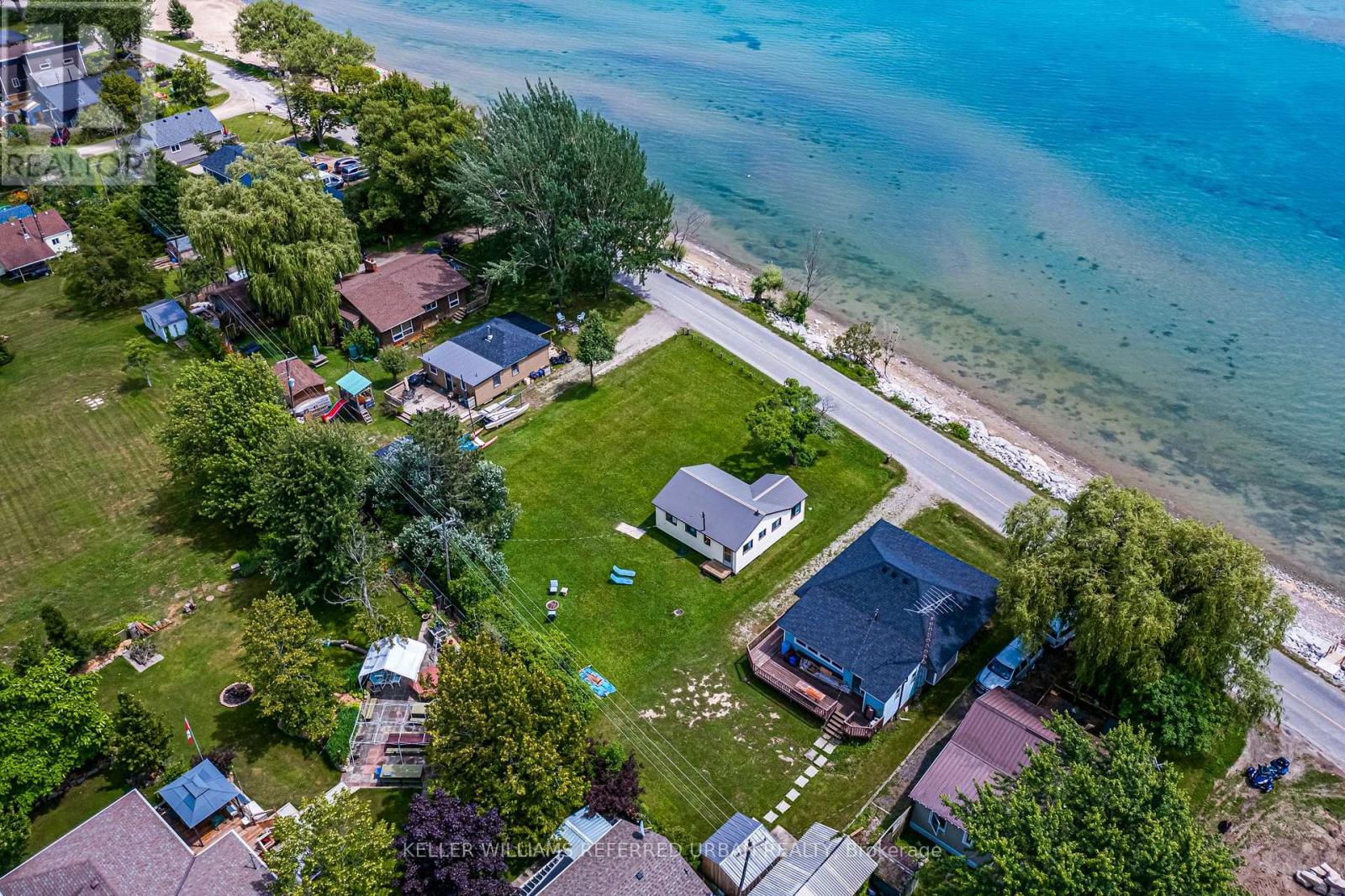 845 LAKESHORE ROAD - 31
