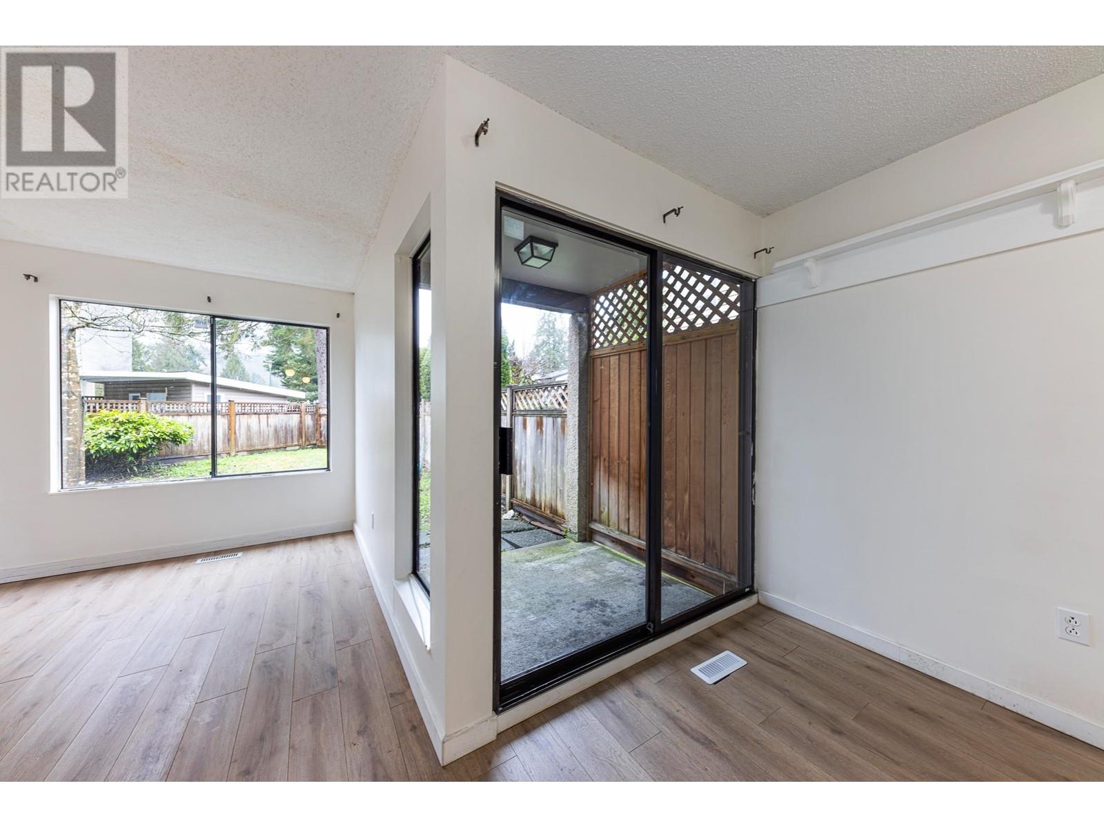 Photo 6 of 864 Pinebrook Place, Coquitlam BC