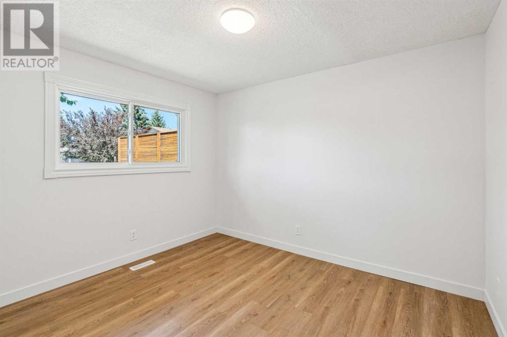 Single Family House Bungalow for Sale in  midridge Close SE Midnapore Calgary 