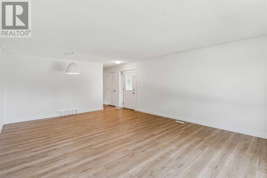 Single Family House Bungalow for Sale in  midridge Close SE Midnapore Calgary 
