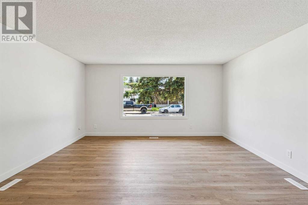Single Family House Bungalow for Sale in  midridge Close SE Midnapore Calgary 