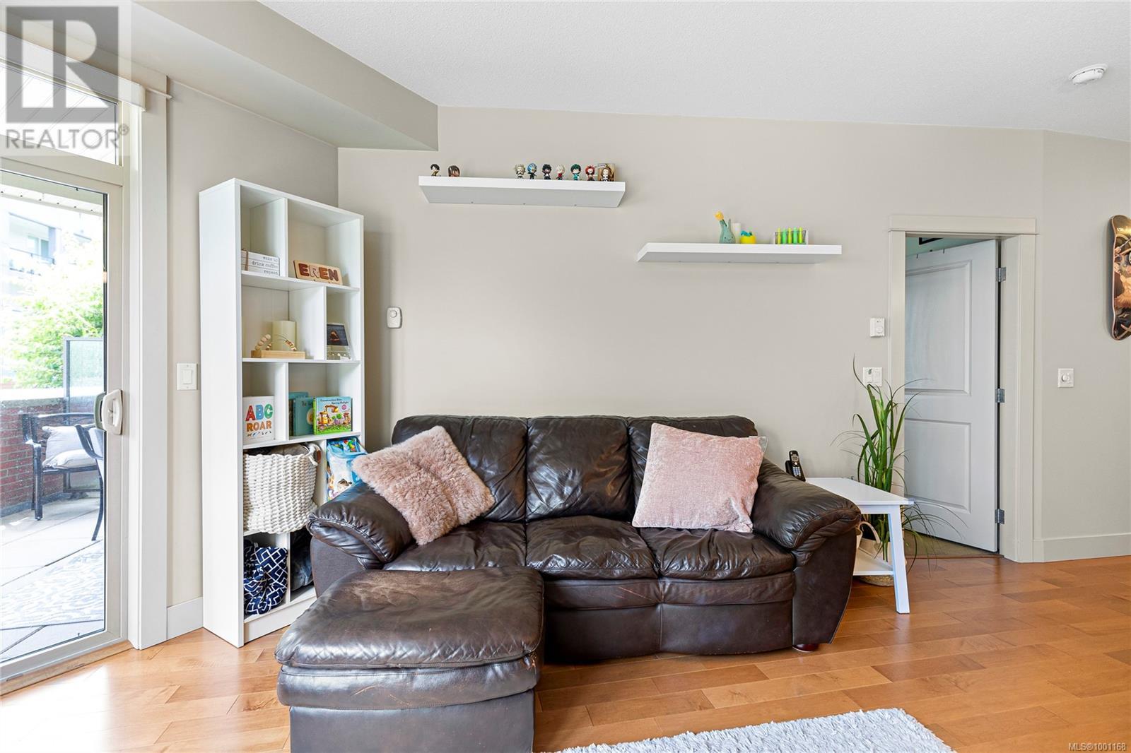 Photo 5 of 114 6310 Mcrobb Ave, Nanaimo BC