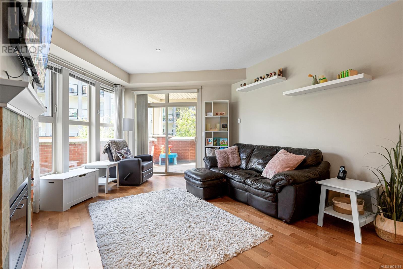 Photo 7 of 114 6310 Mcrobb Ave, Nanaimo BC