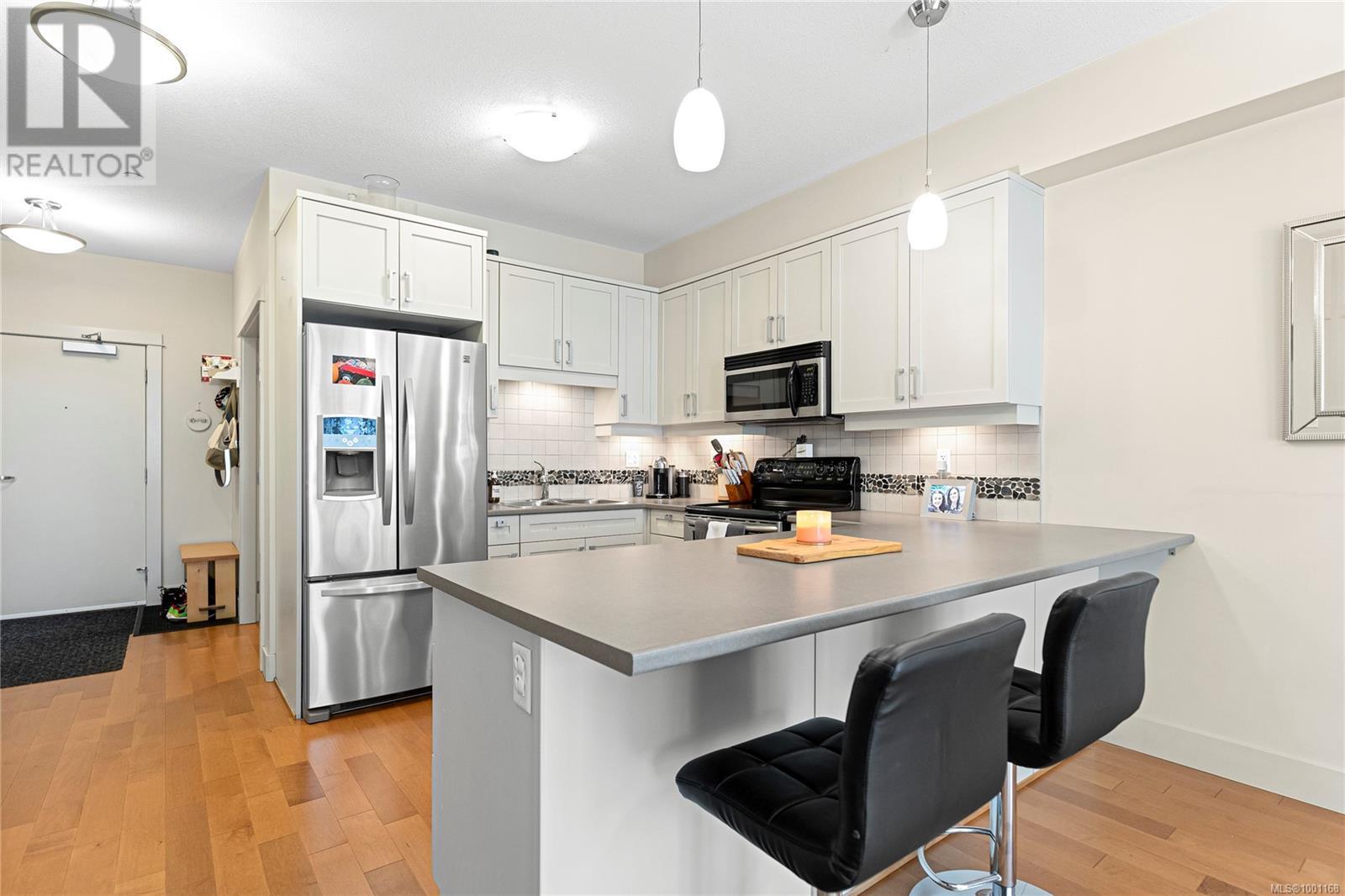 Photo 11 of 114 6310 Mcrobb Ave, Nanaimo BC