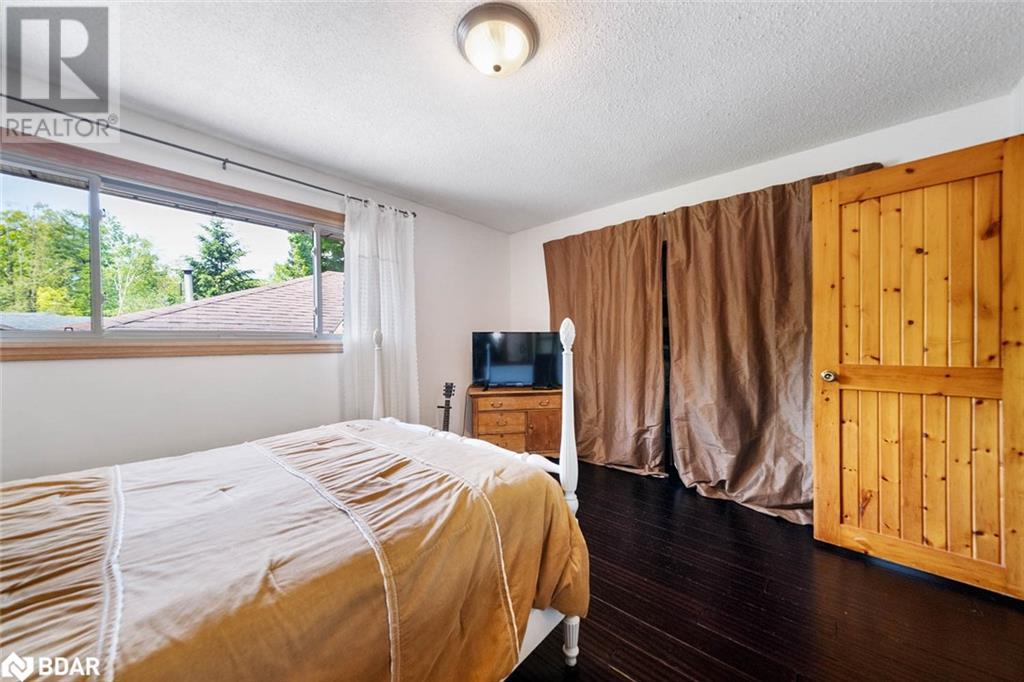 Photo 32 of 3923 Guest Road, Innisfil ON