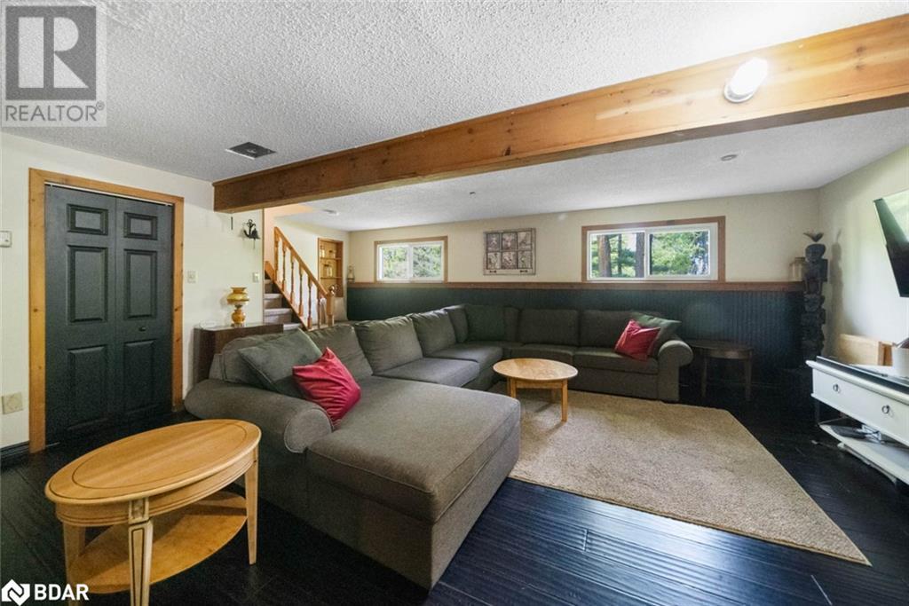 Photo 3 of 3923 Guest Road, Innisfil ON
