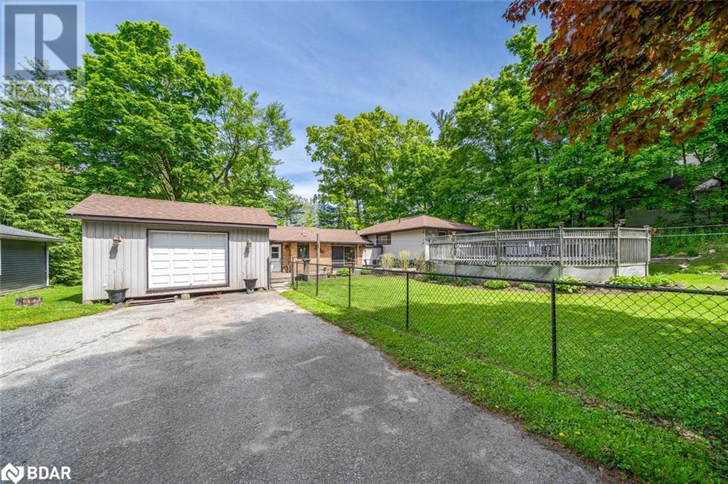 Photo 8 of 3923 Guest Road, Innisfil ON