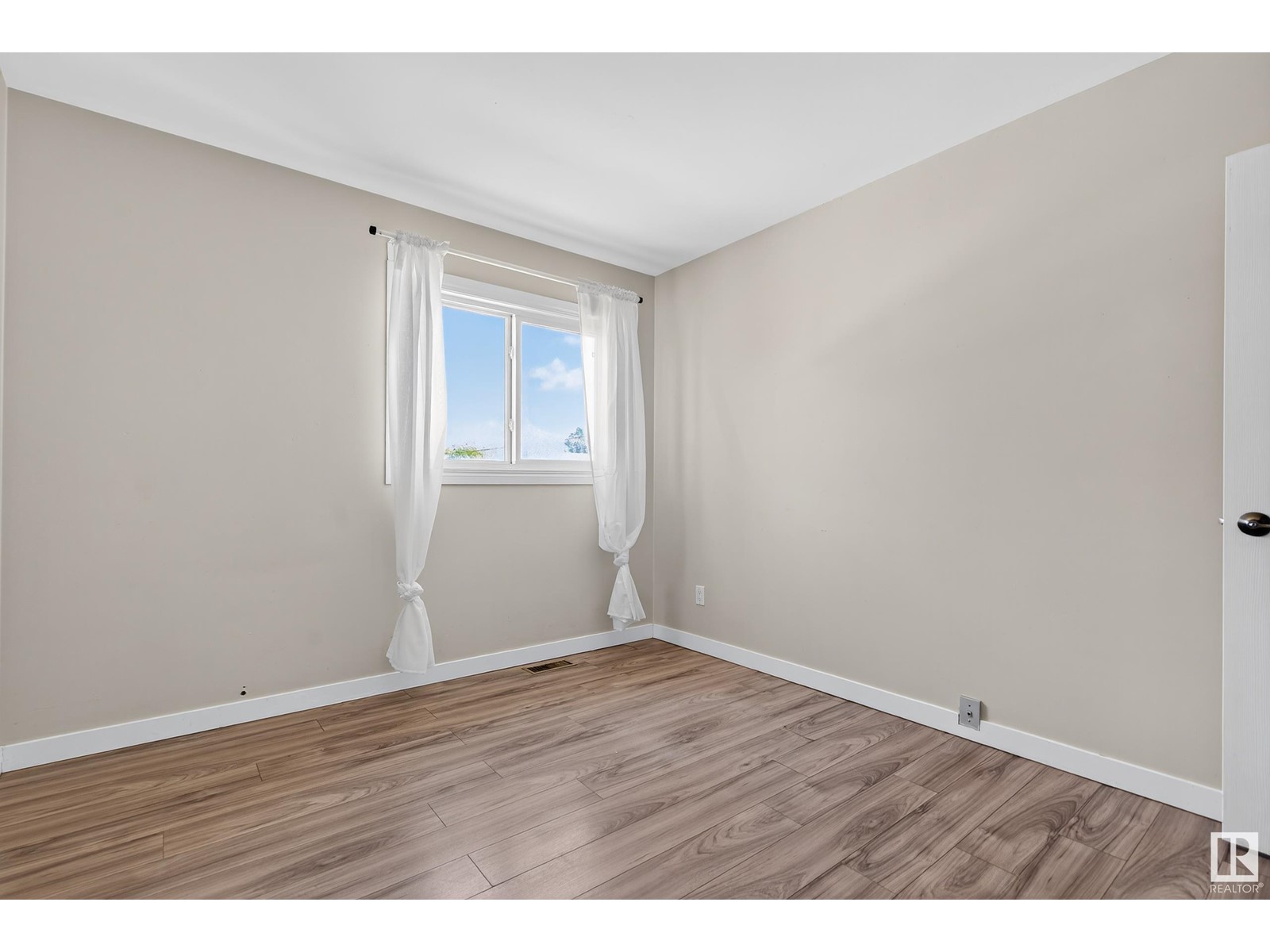 Single Family House for Sale in  &   ST NW Edmonton 