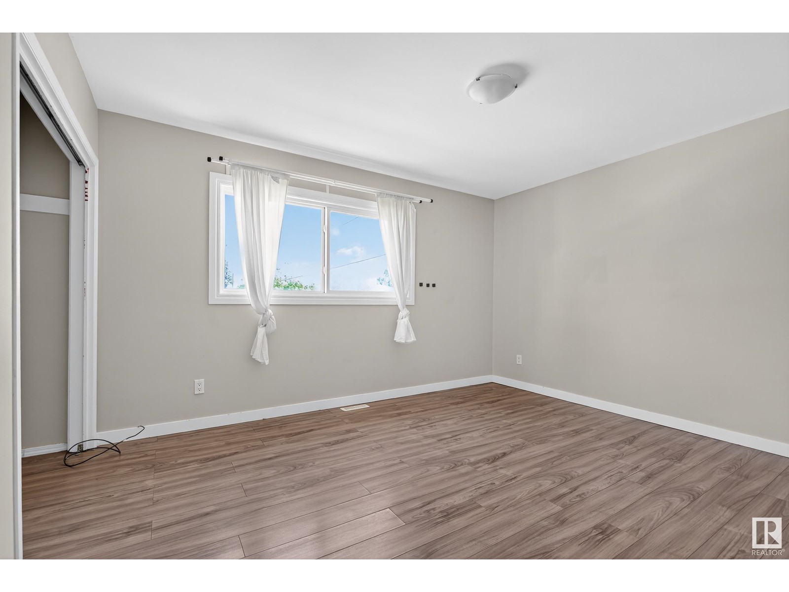 Single Family House for Sale in  &   ST NW Edmonton 