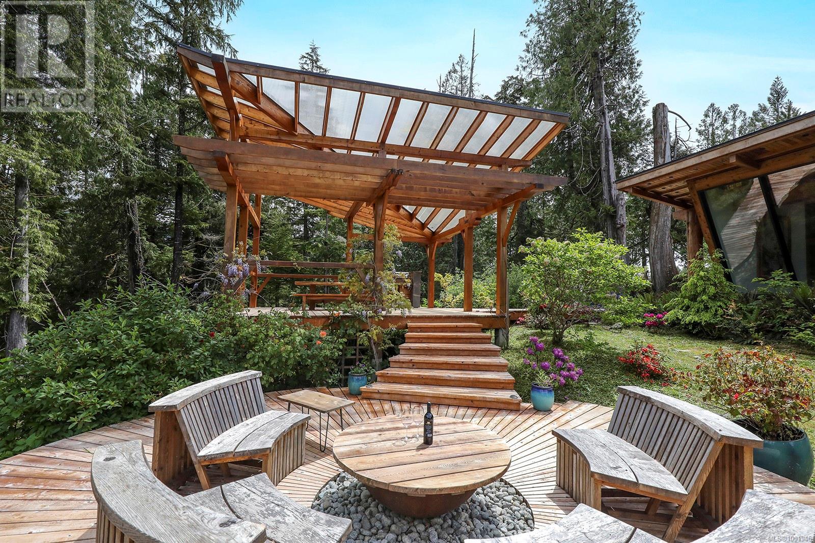 0 Neilson Island, Tofino