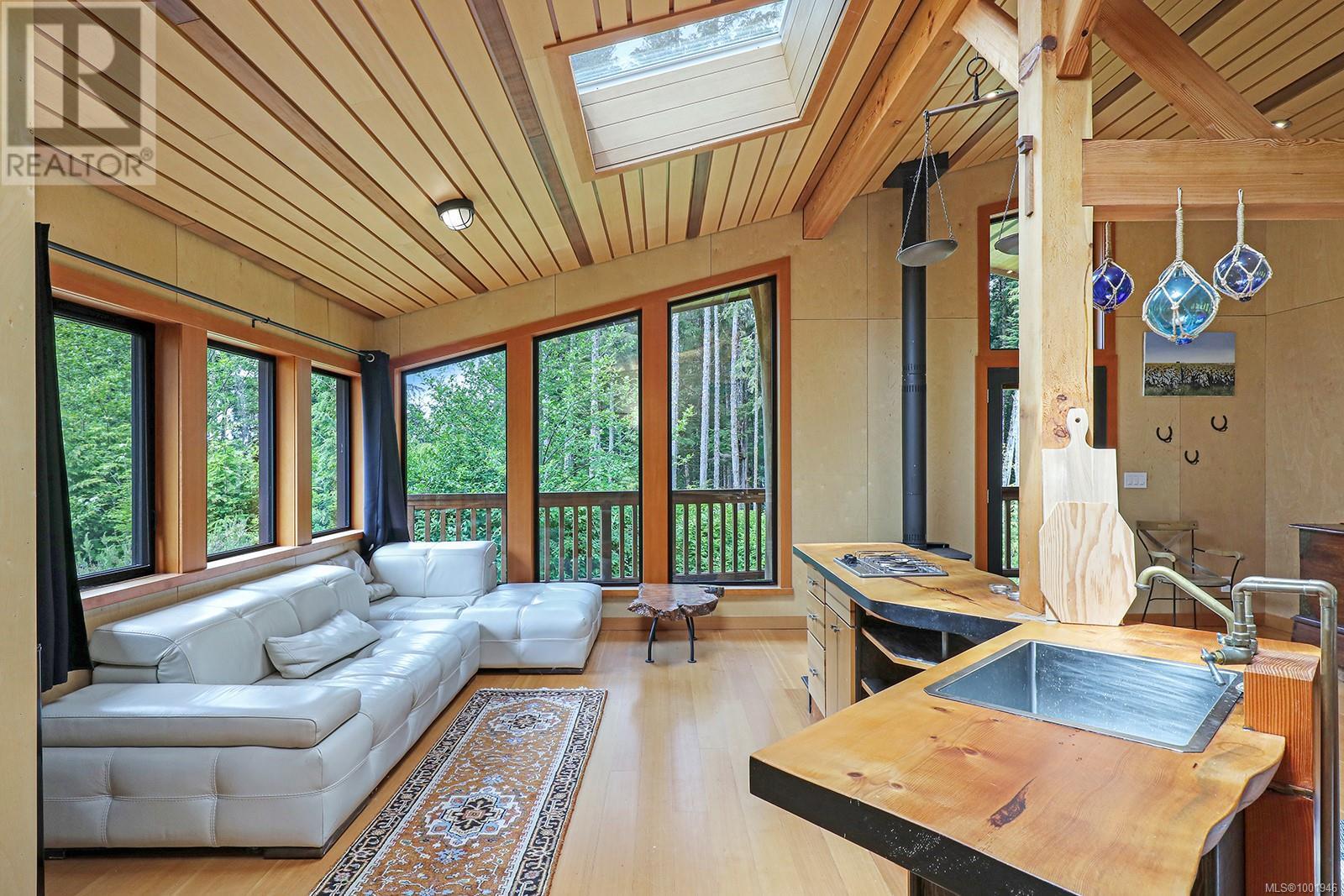 0 Neilson Island, Tofino
