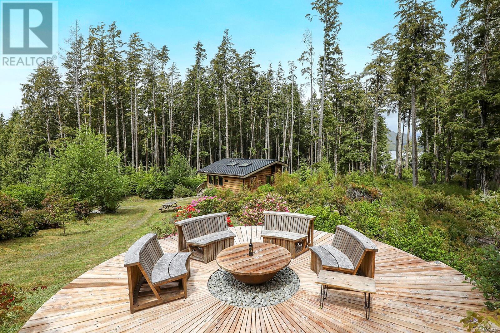 0 Neilson Island, Tofino