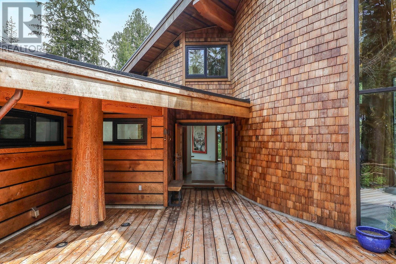 0 Neilson Island, Tofino