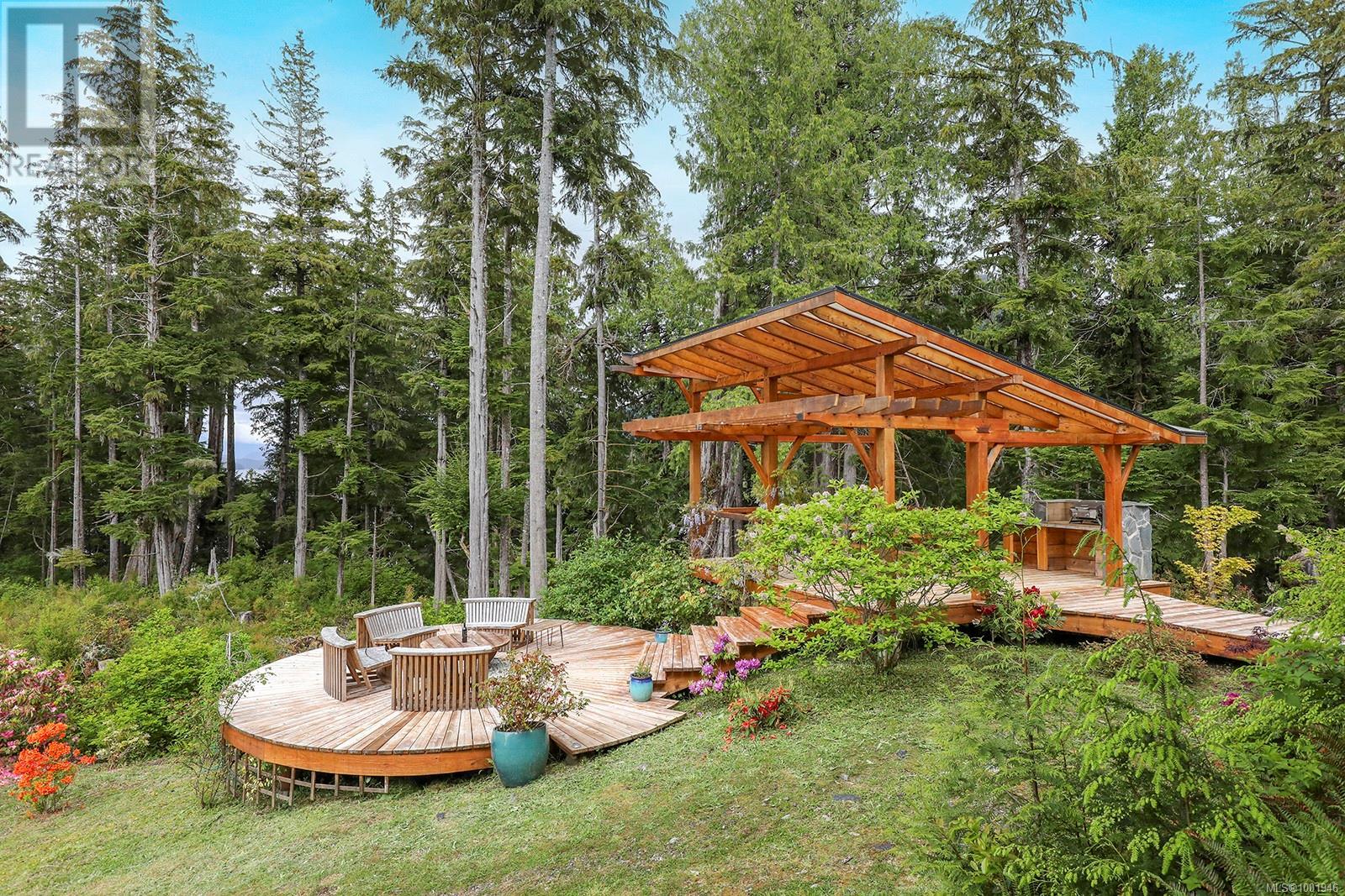 0 Neilson Island, Tofino