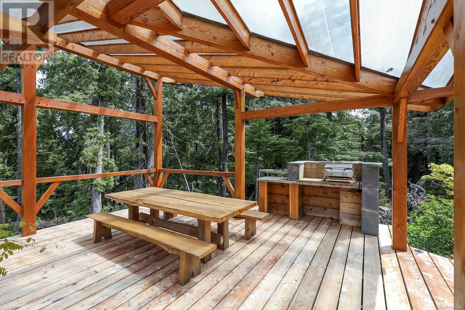 0 Neilson Island, Tofino