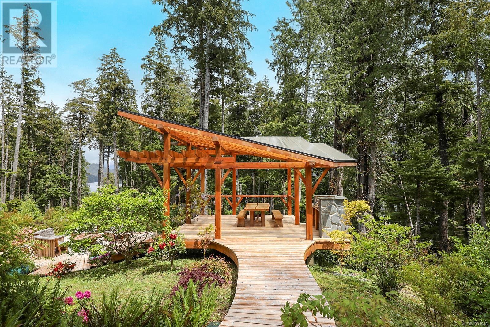 0 Neilson Island, Tofino