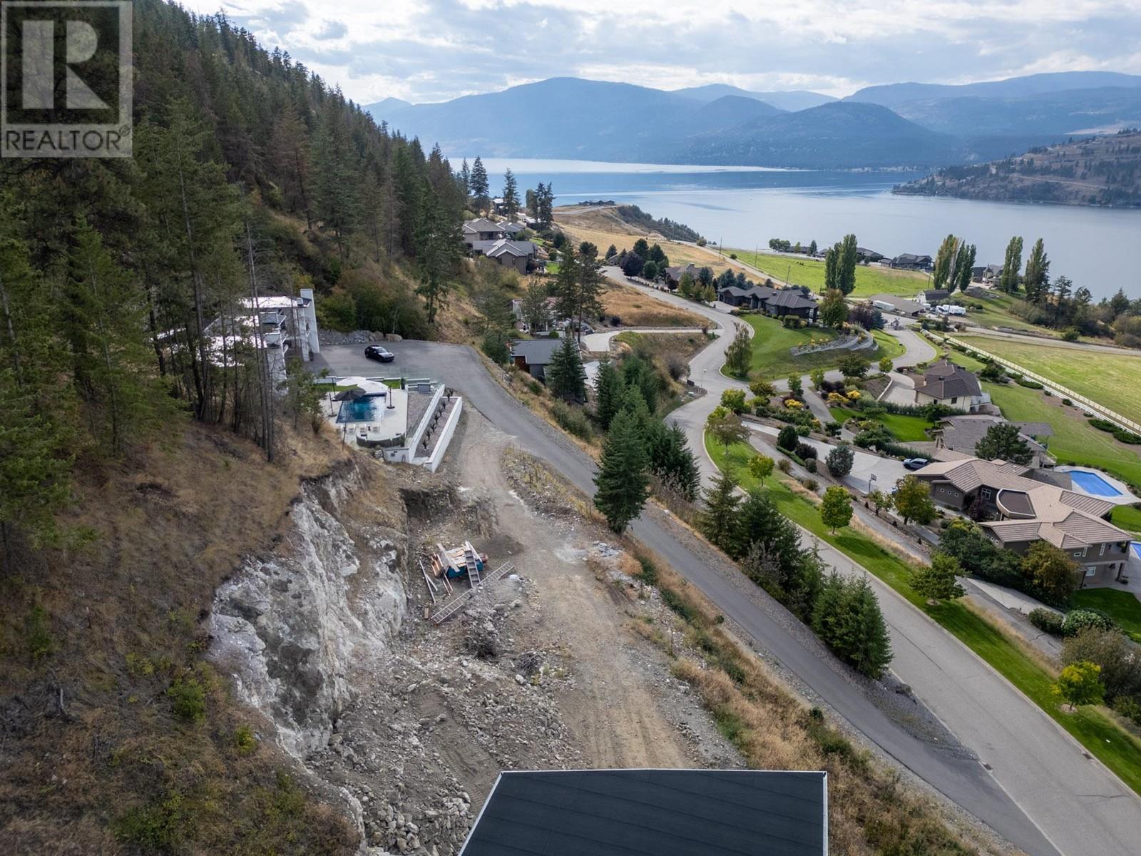 116 Sunset Boulevard, Vernon