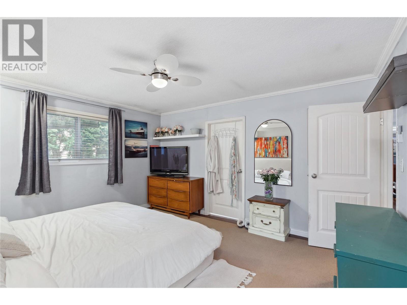 Photo 17 of 3404 Alexis Park Drive, Vernon BC