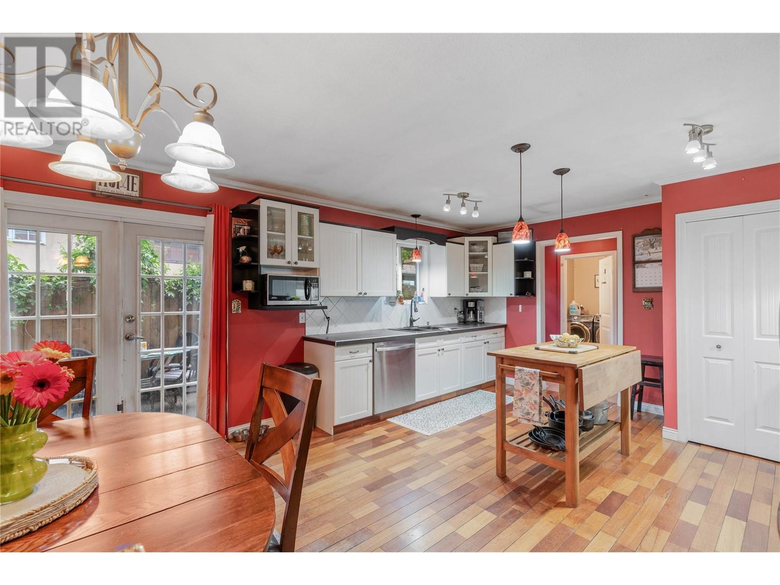 Photo 8 of 3404 Alexis Park Drive, Vernon BC
