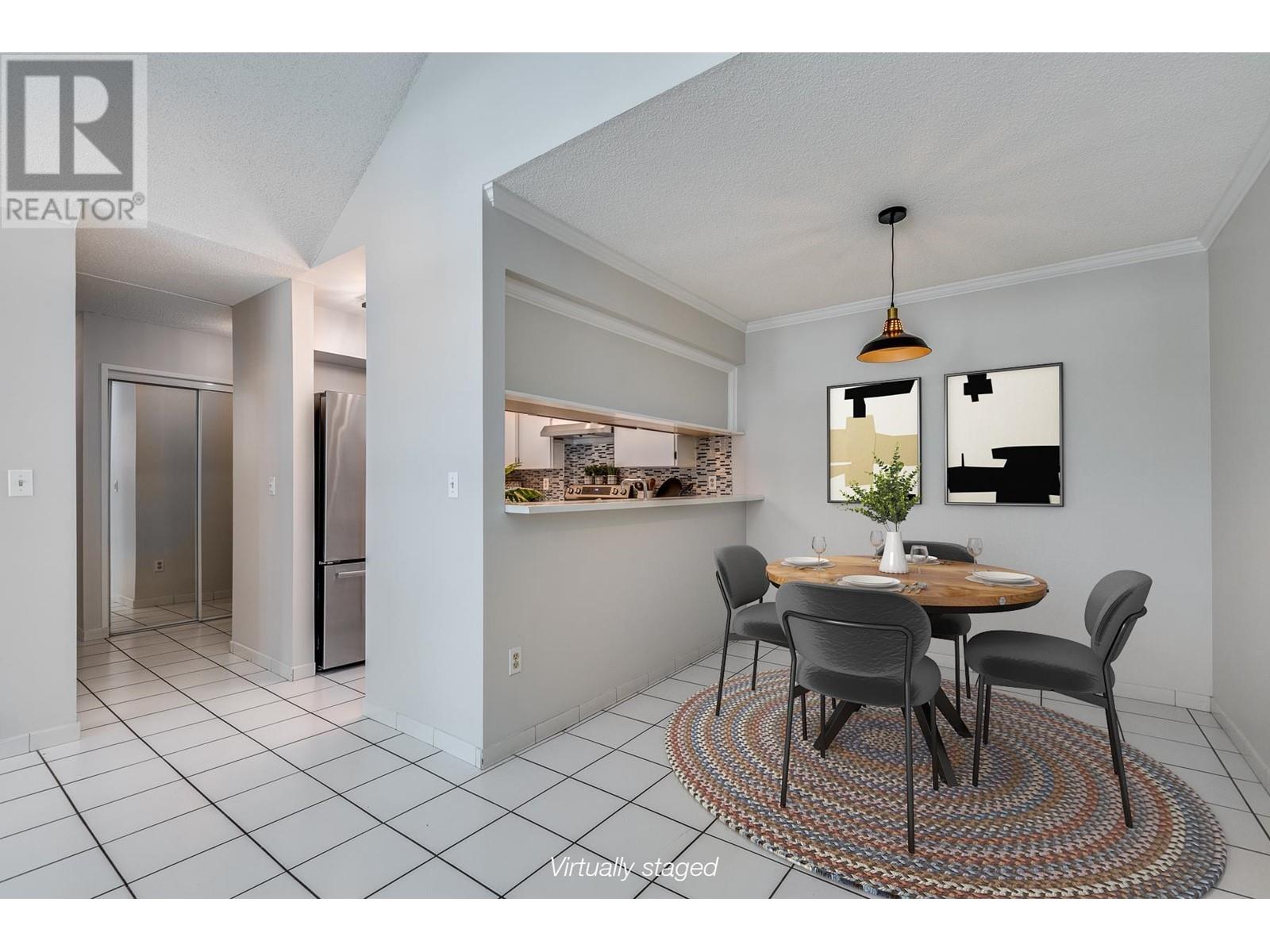 Photo 7 of 302 932 Robinson Street, Coquitlam BC
