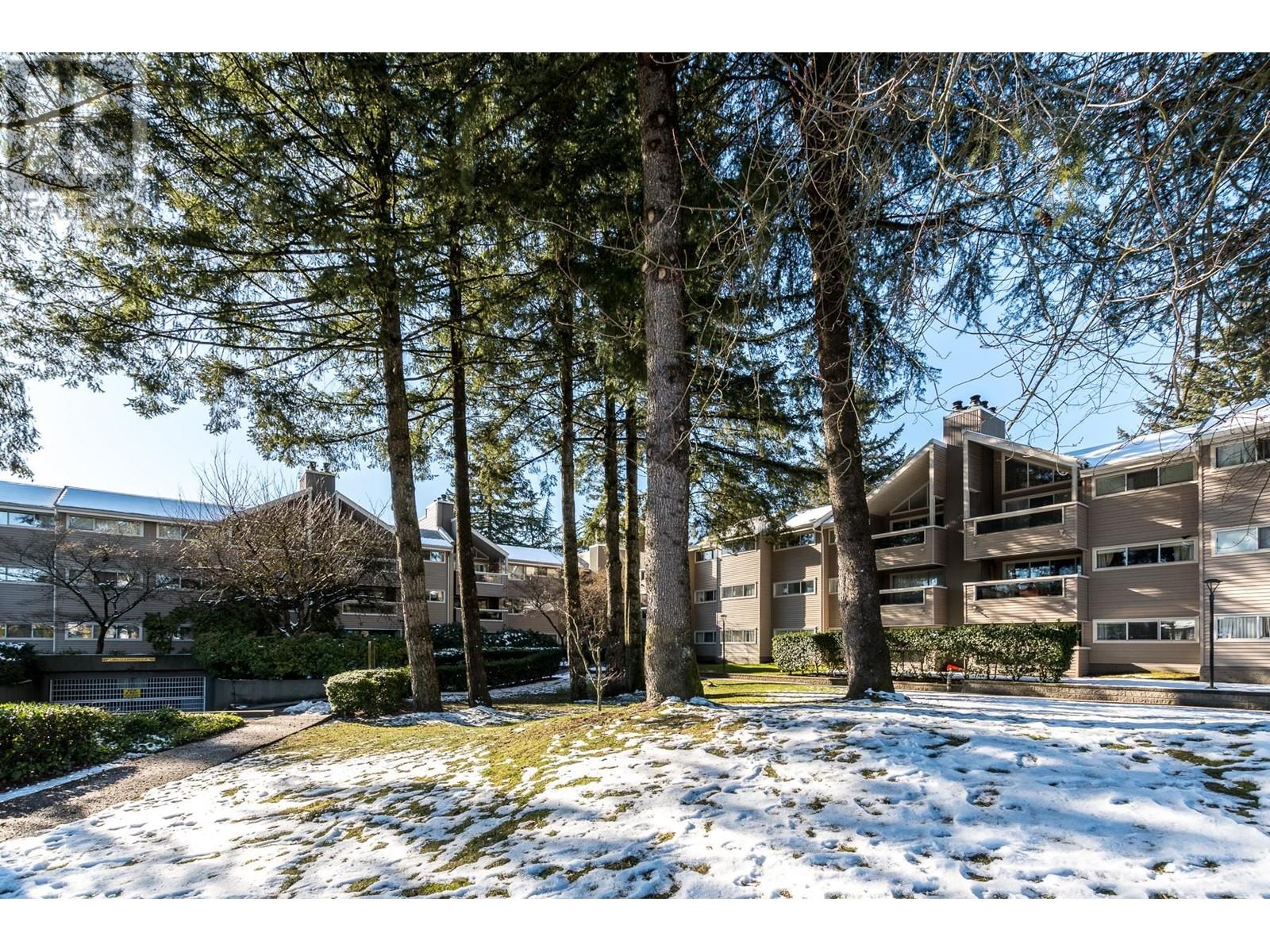 Photo 29 of 302 932 Robinson Street, Coquitlam BC