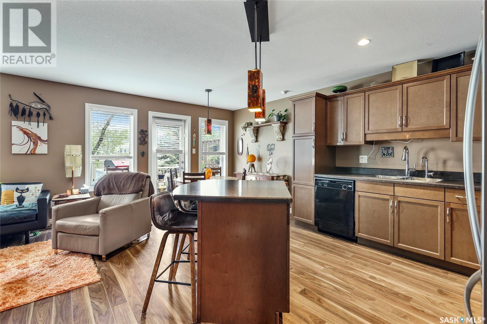 Single Family House 2 Level for Sale in  Connaught STREET Regina 
