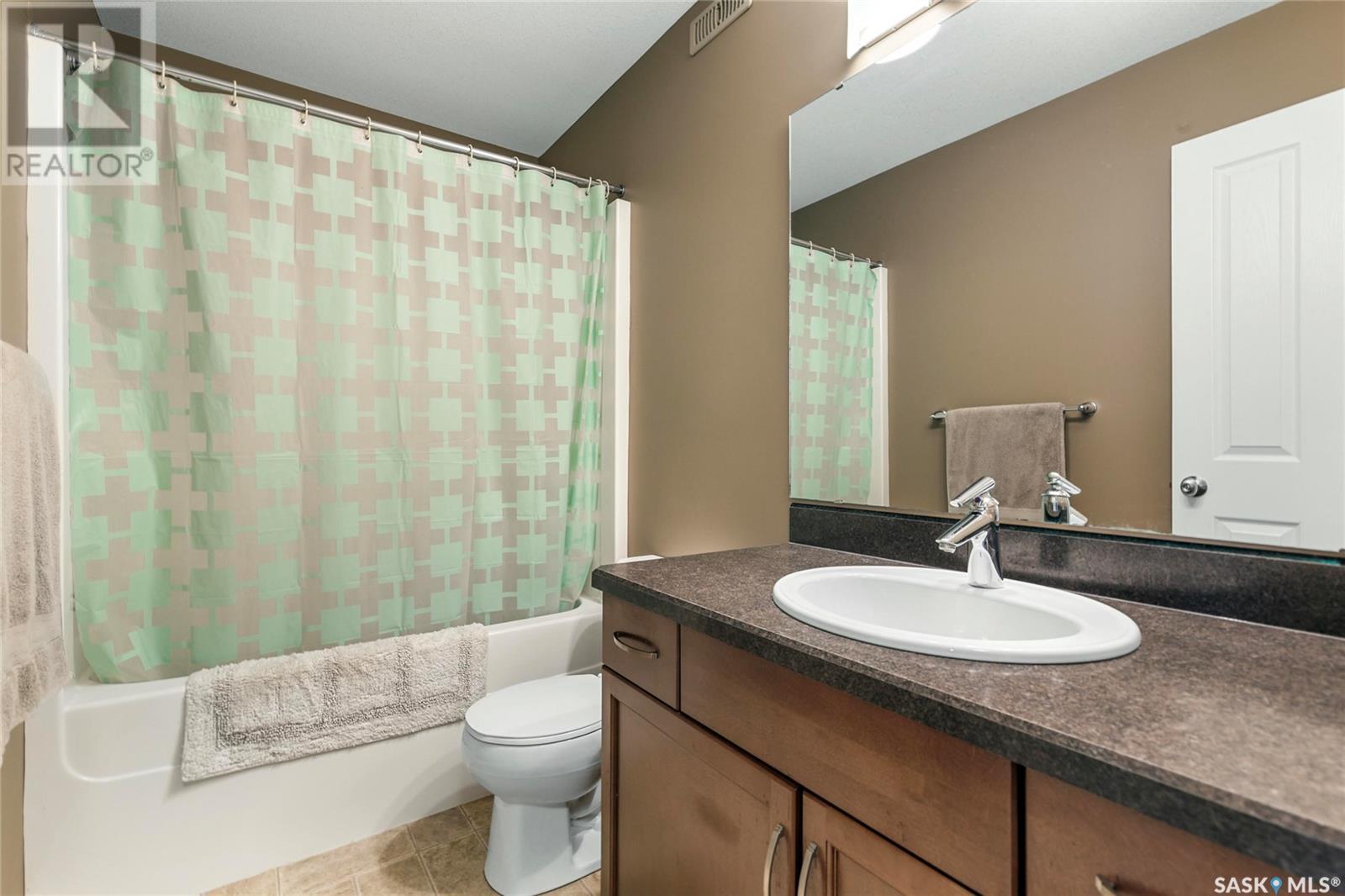 Single Family House 2 Level for Sale in  Connaught STREET Regina 