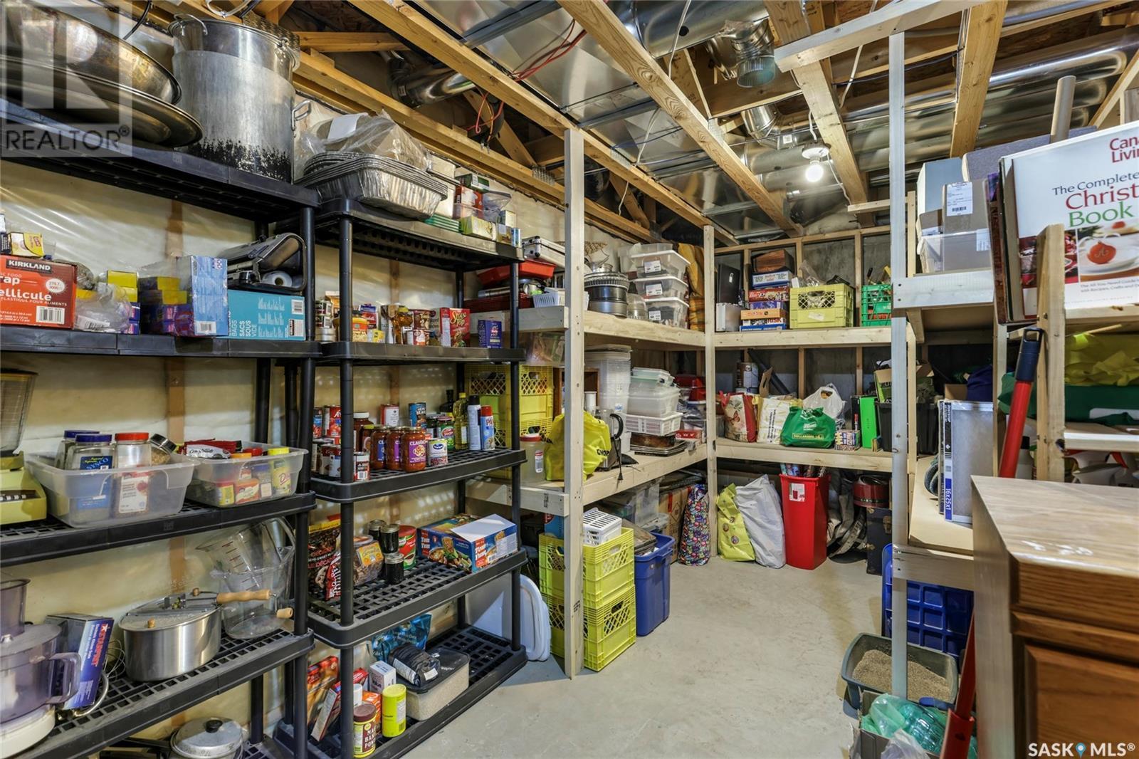 Single Family House 2 Level for Sale in  Connaught STREET Regina 