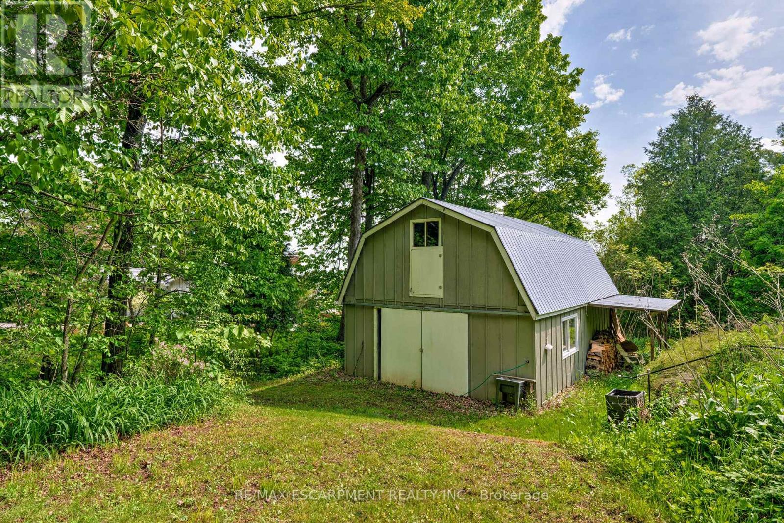 Photo 31 of 5086 Walkers Line, Burlington ON