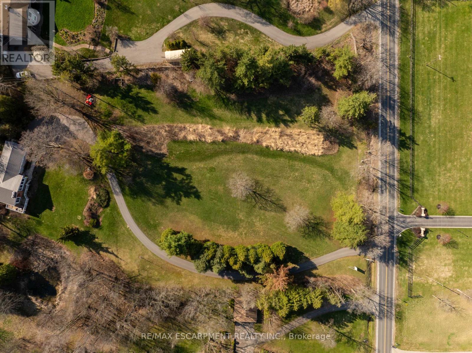 Photo 46 of 5086 Walkers Line, Burlington ON