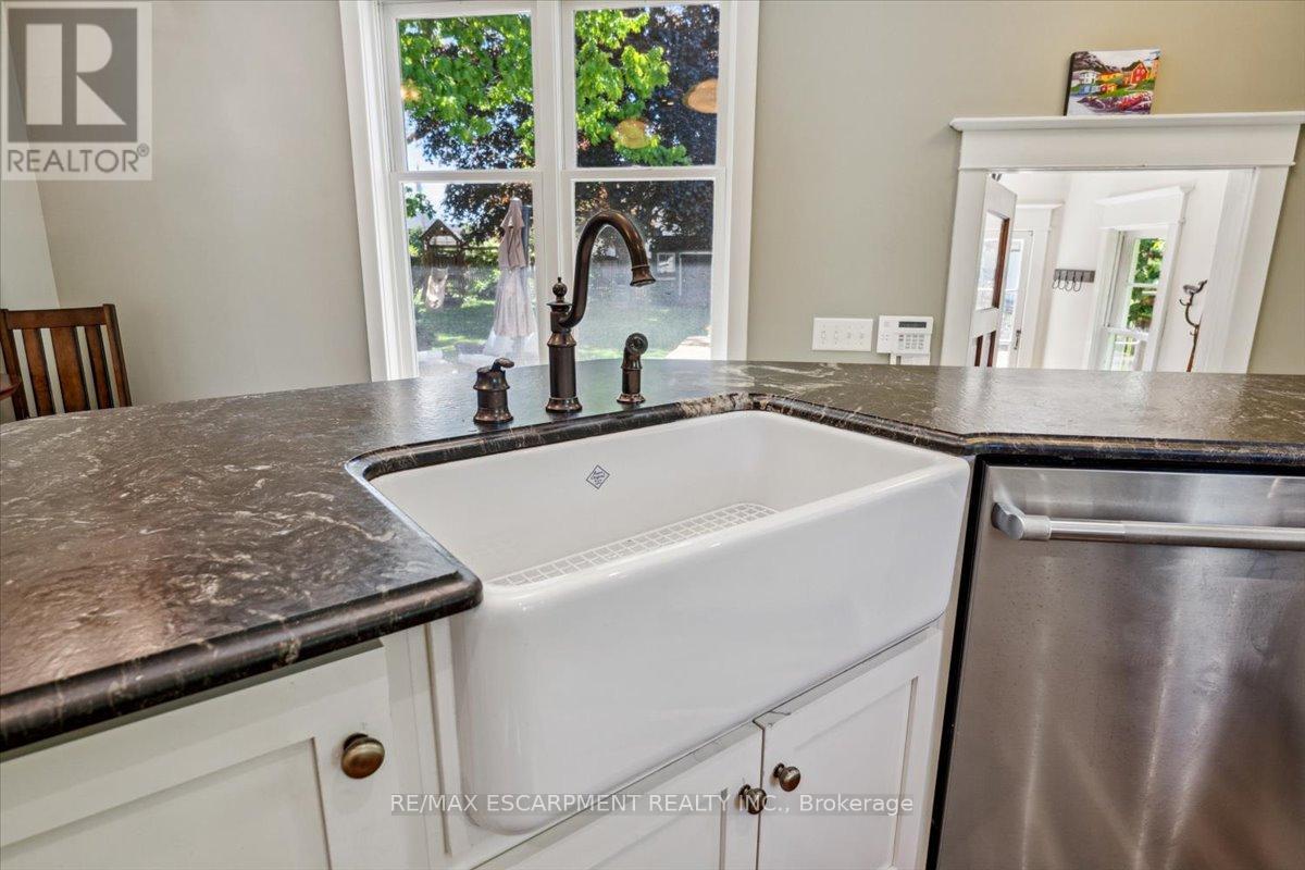 Photo 18 of 2854 Prince William Street, Lincoln ON