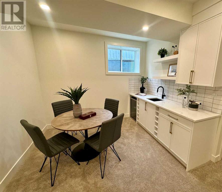 Single Family House for Sale in   Avenue NW Parkdale Calgary 