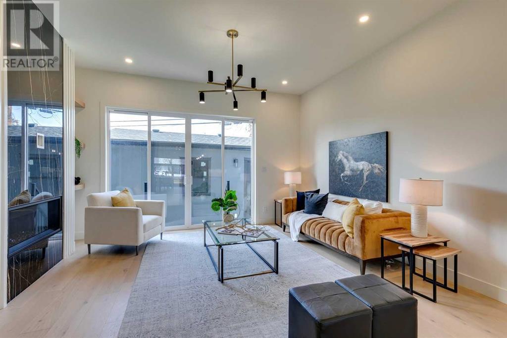 Single Family House for Sale in   Avenue NW Parkdale Calgary 