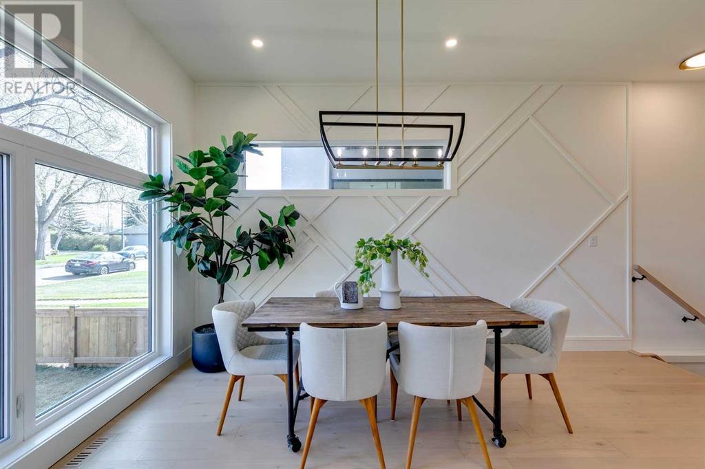 Single Family House for Sale in   Avenue NW Parkdale Calgary 