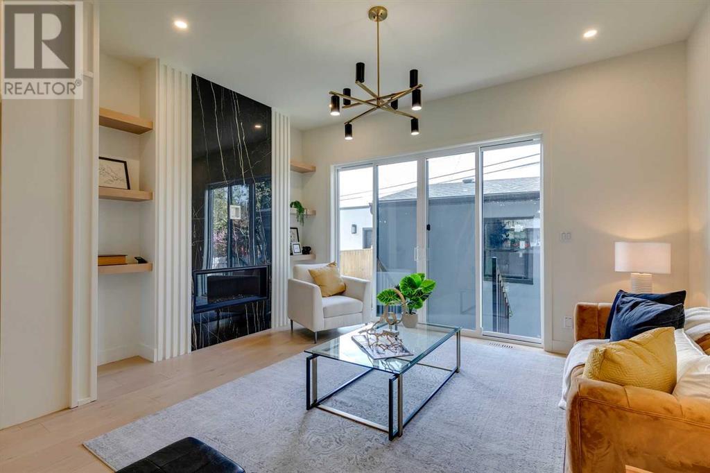 Single Family House for Sale in   Avenue NW Parkdale Calgary 