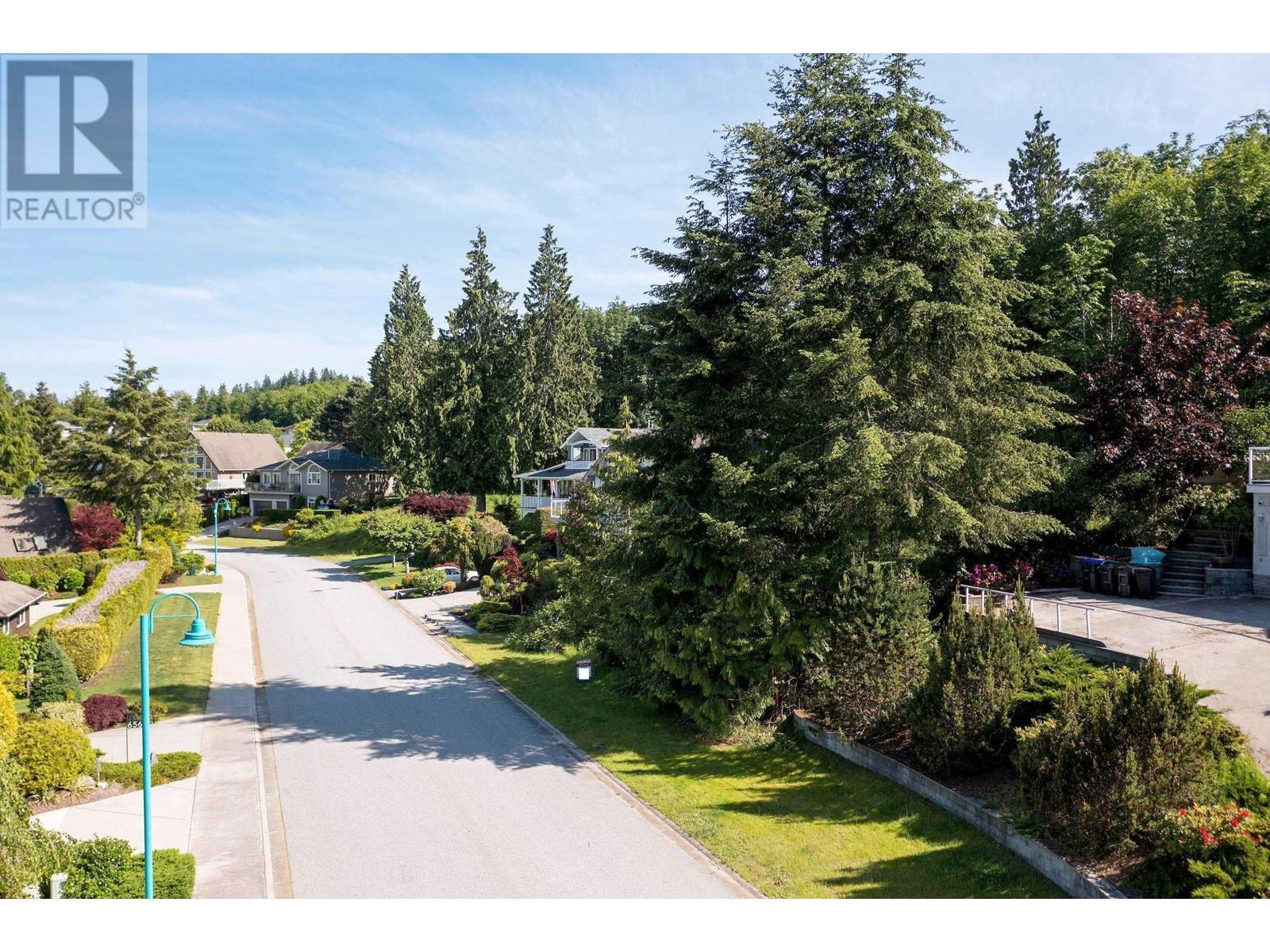 6569 N GALE AVENUE, Sechelt
