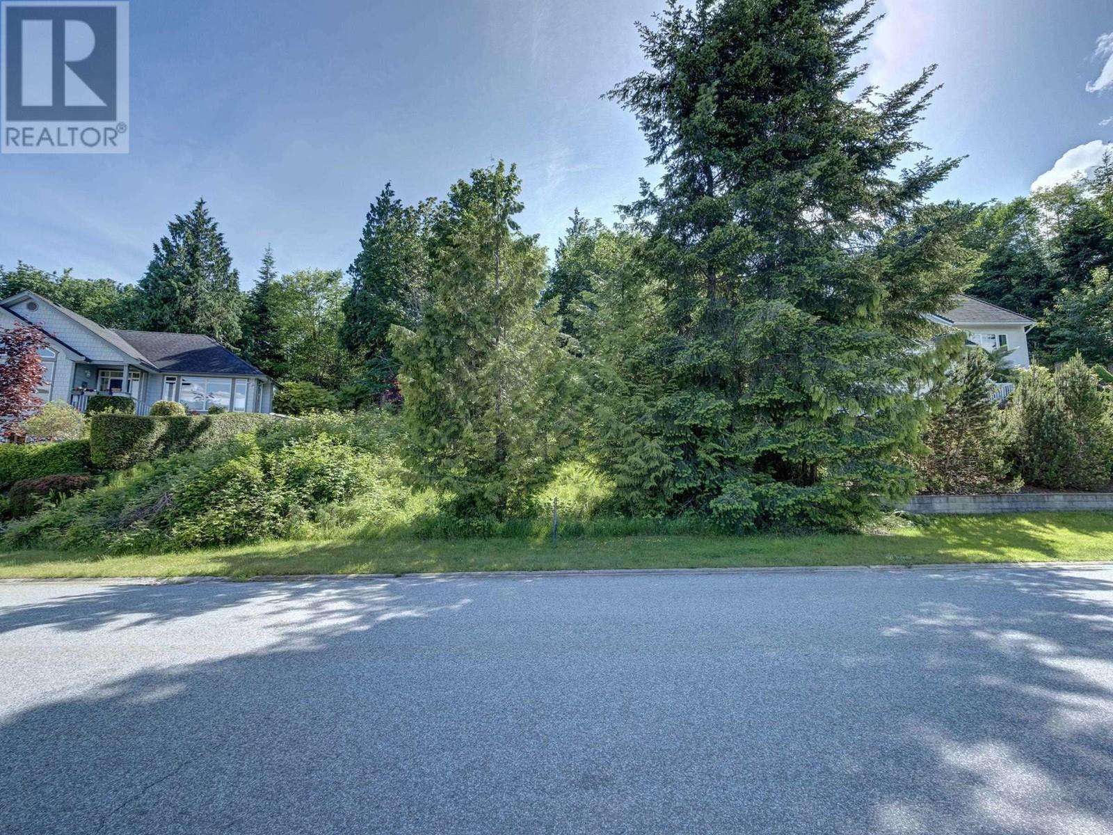6569 N GALE AVENUE, Sechelt