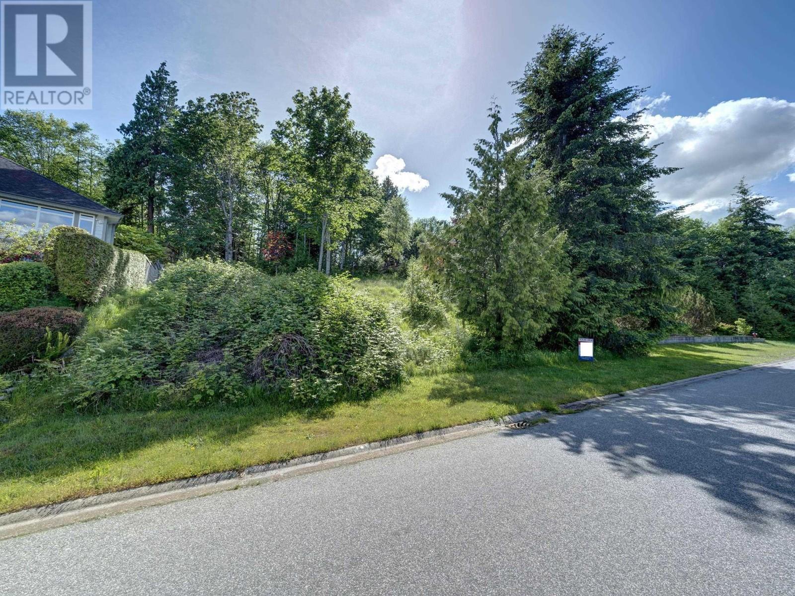 6569 N GALE AVENUE, Sechelt