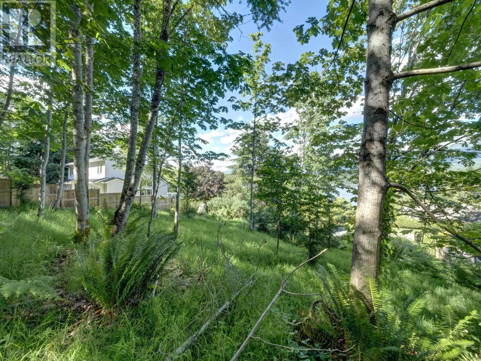 6569 N GALE AVENUE, Sechelt