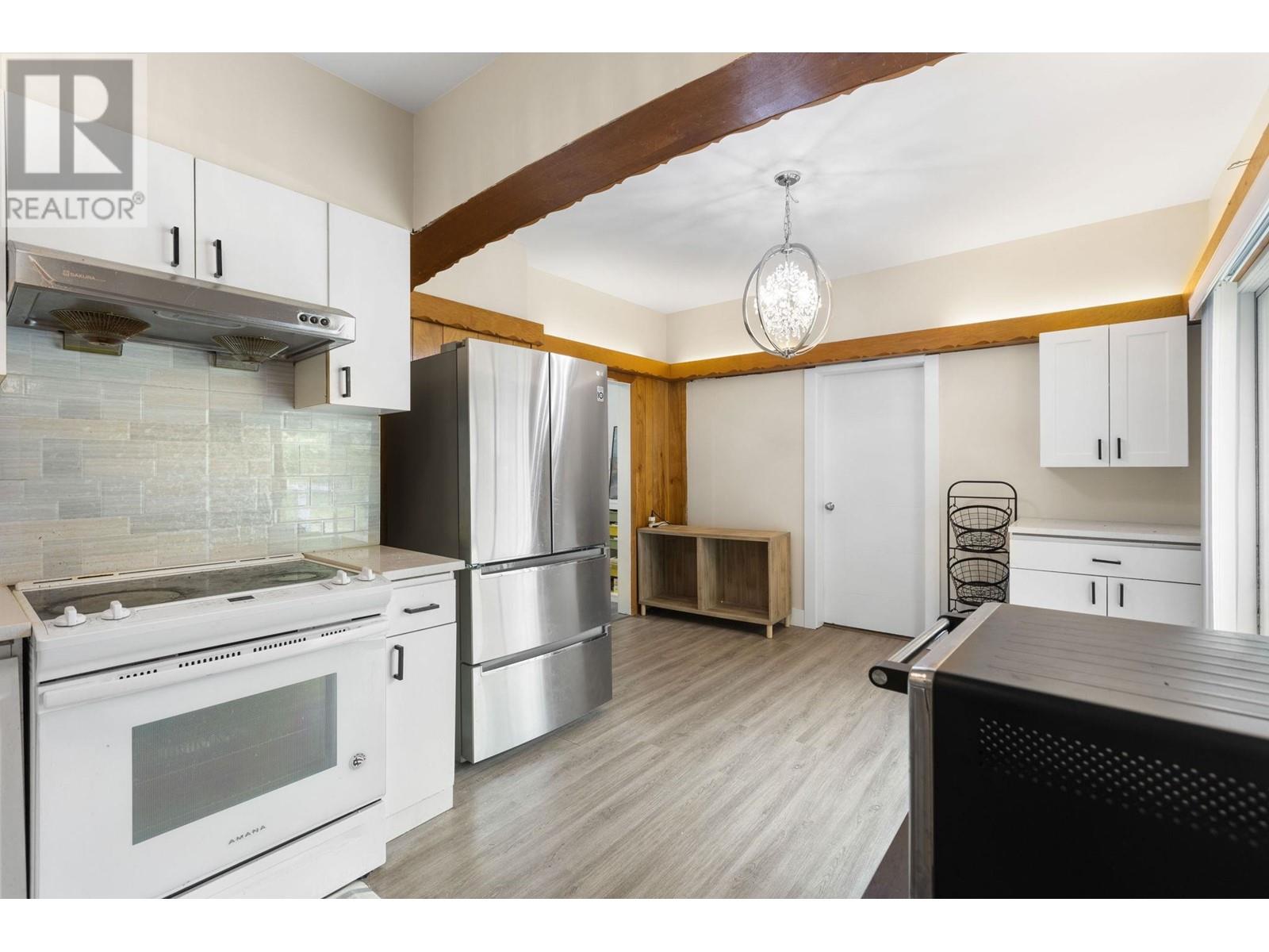 Photo 3 of 2013 Marine Way, New Westminster BC