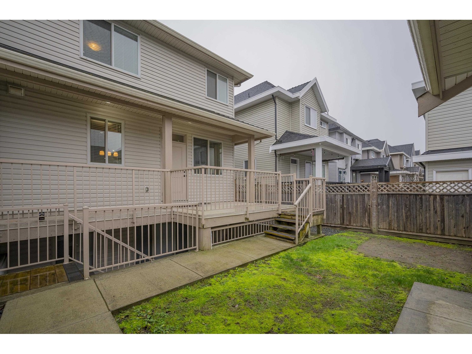 Photo 27 of 19593 72 Avenue, Surrey BC